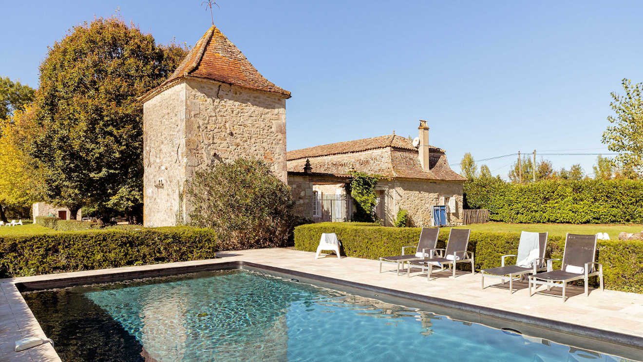 chartreuse des moulins large house to rent dordogne