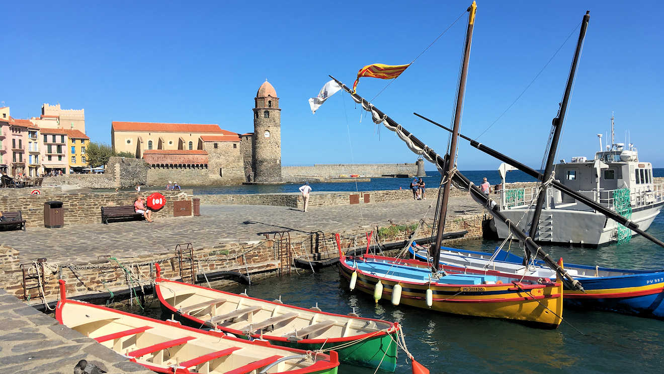 x Collioure beach