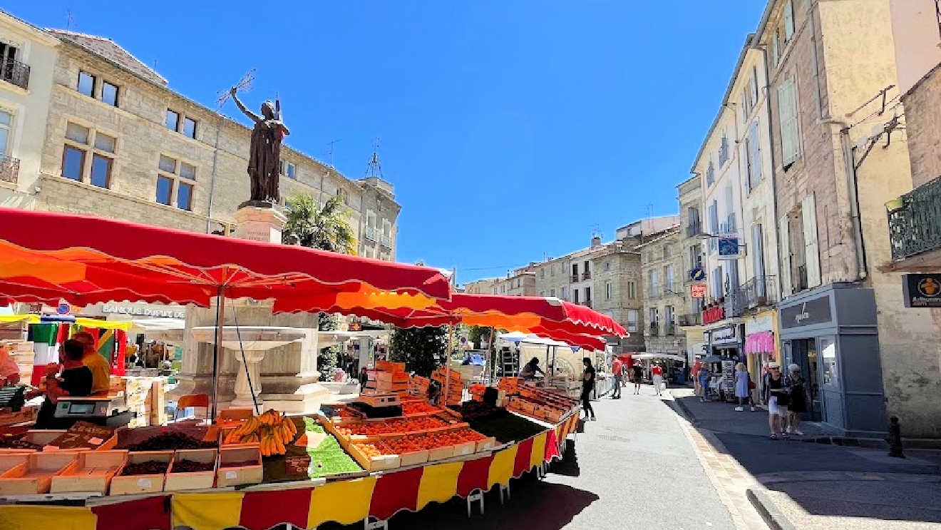 pezenas market france