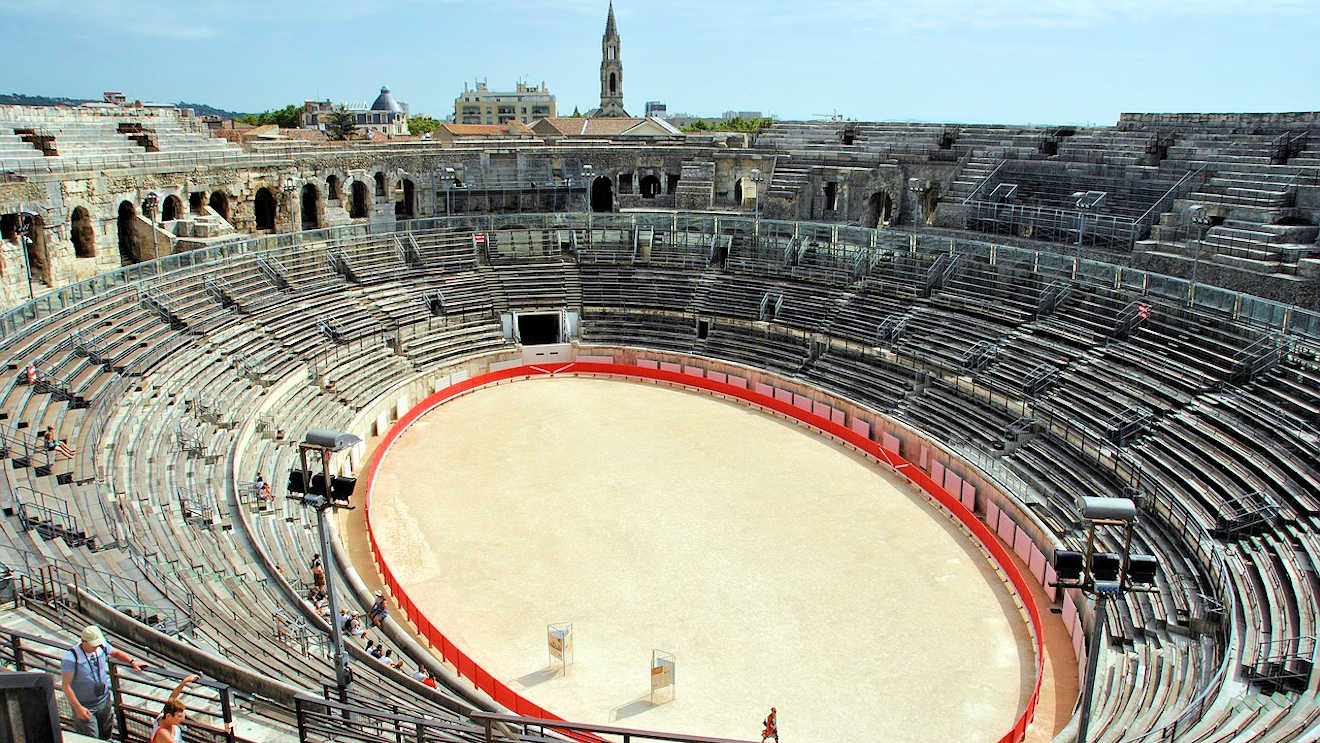 nimes amphitheatre france