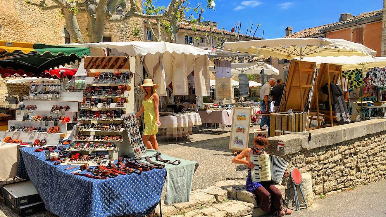 gordes market