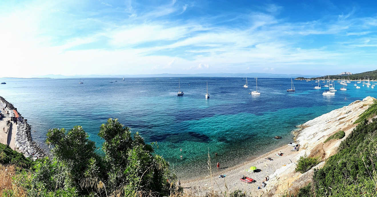 porquerolles island beaches