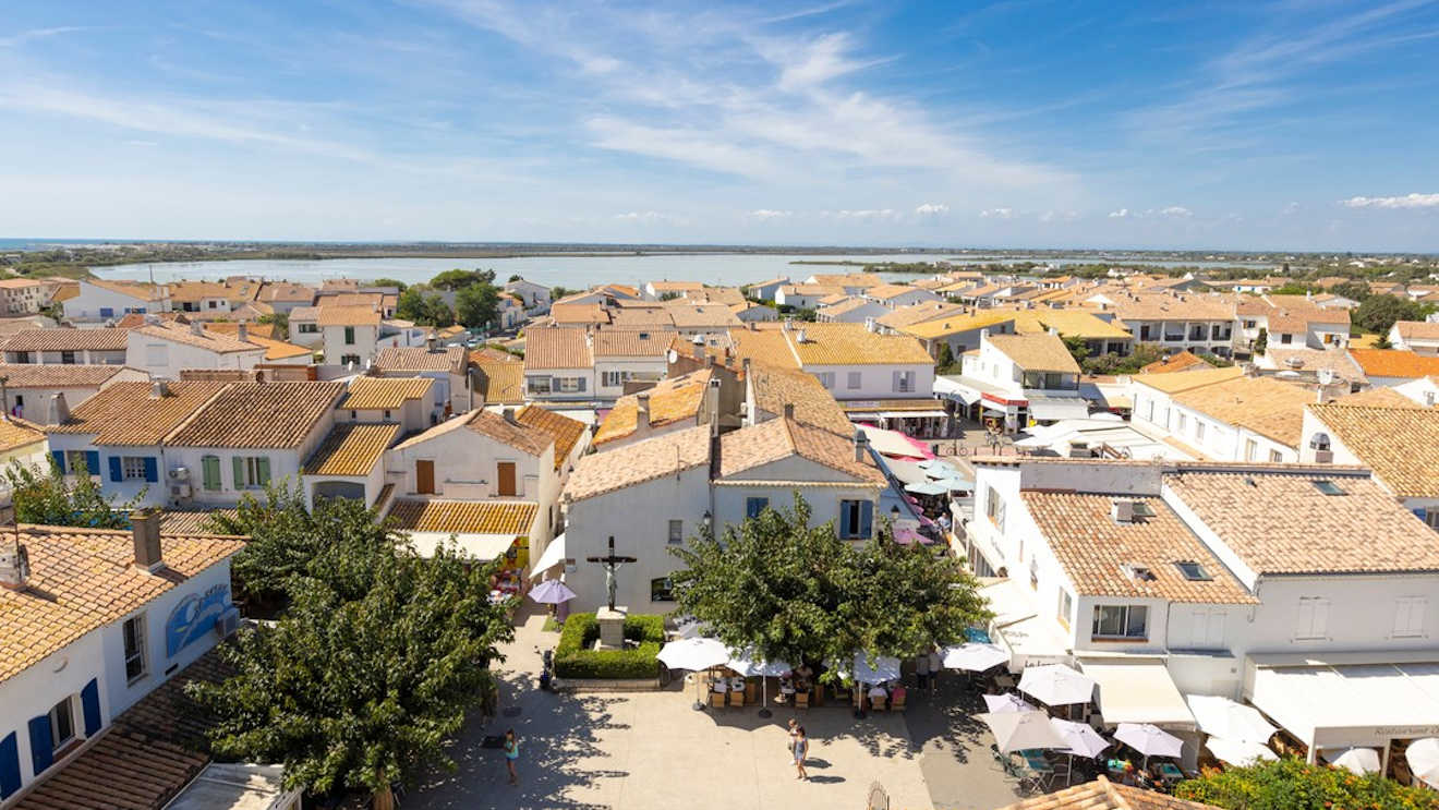 saintes maries de la mer roof tops