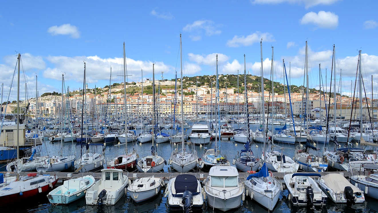 sete harbour south france