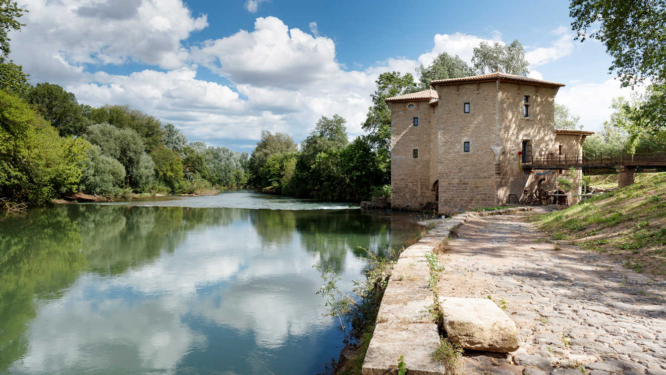 Moulin de Conas large holiday home South France