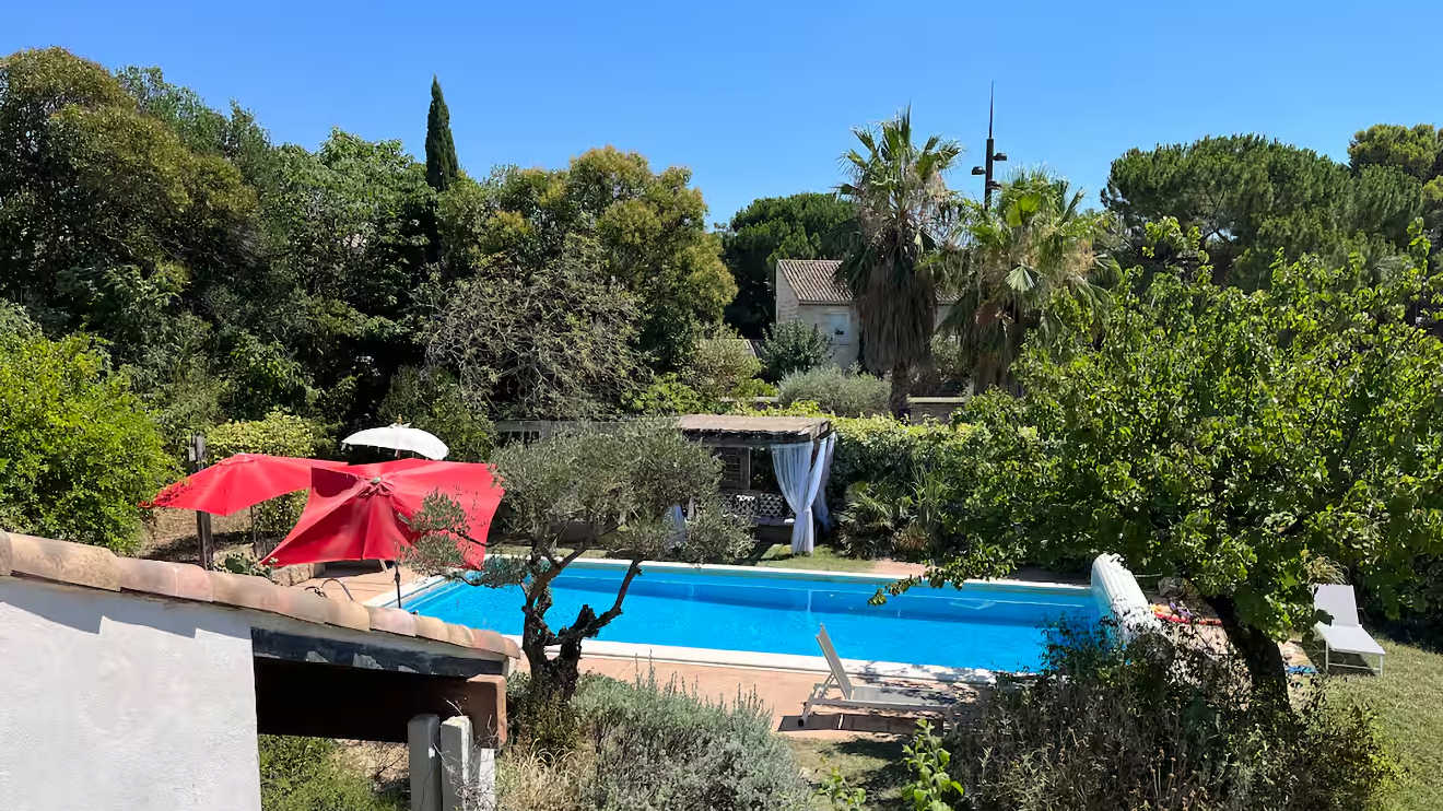 Large villa to rent near Montpellier France