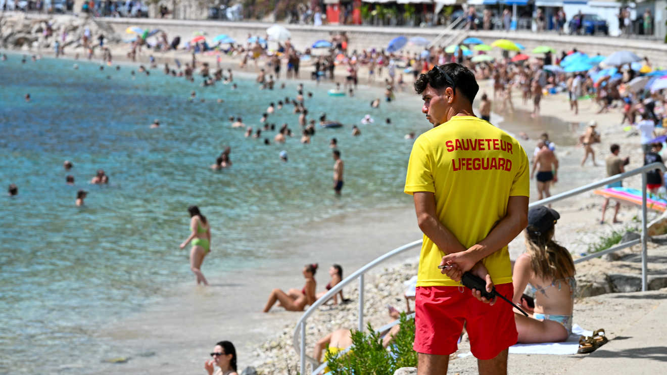 villefranche beaches