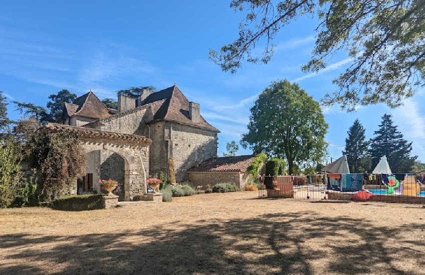 dordogne large holiday rentals private pool