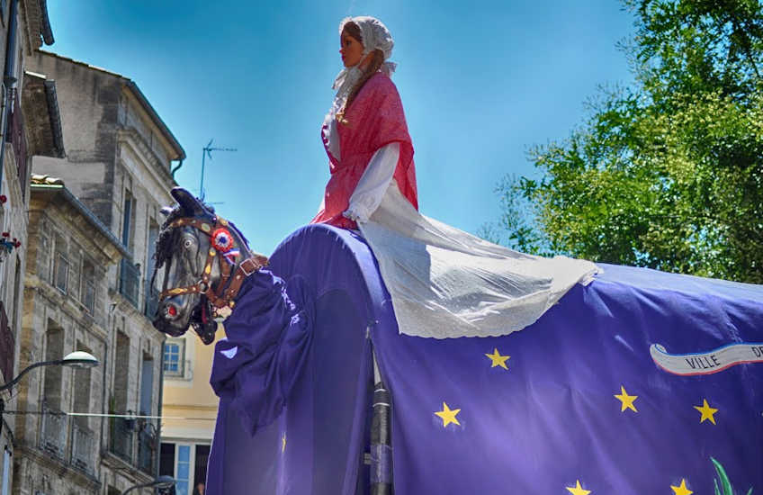 pezenas poulain festival languedoc