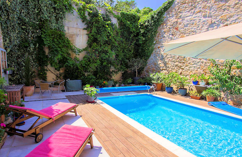 Pezenas villas to rent France