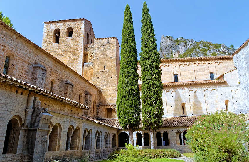 st guilhem les desert2