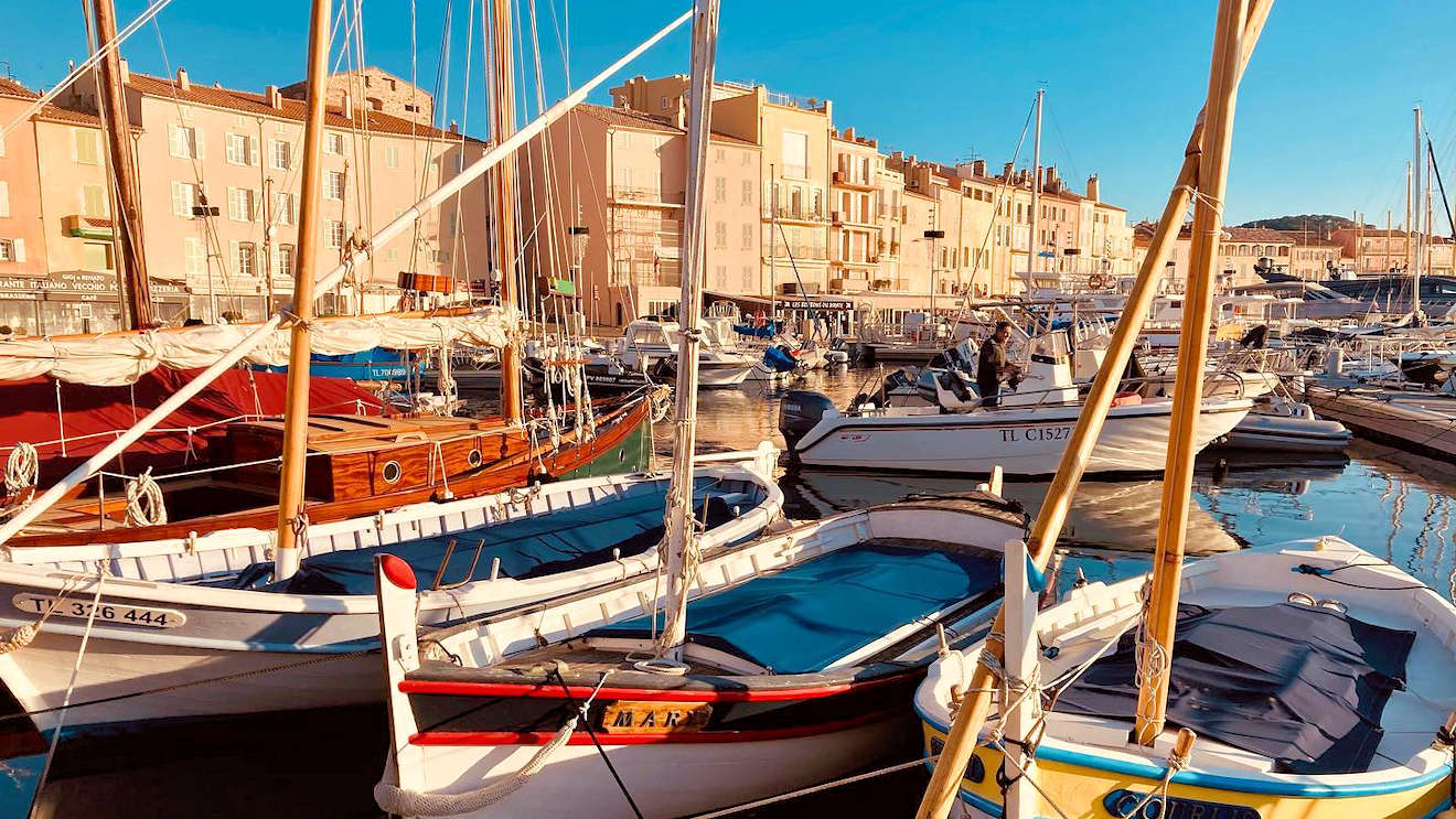 Capturing the Reality of Saint-Tropez's Local Characters