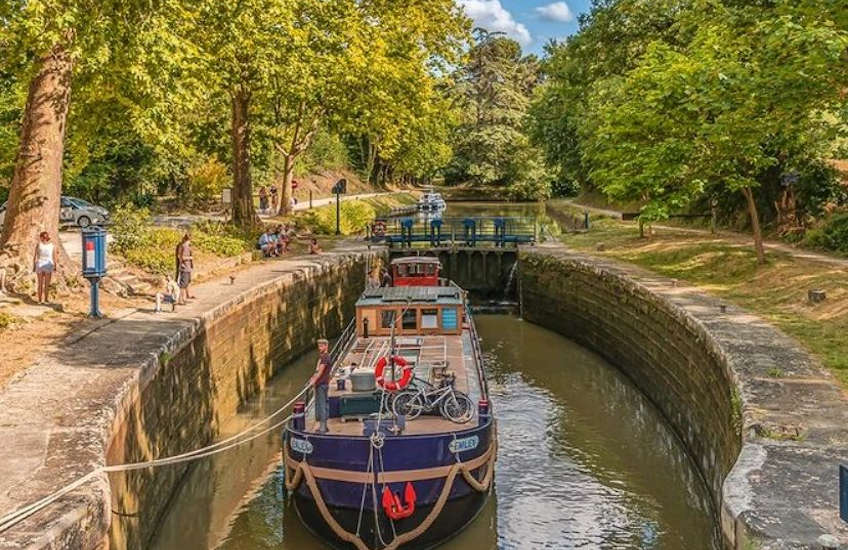 cycling canal du midi