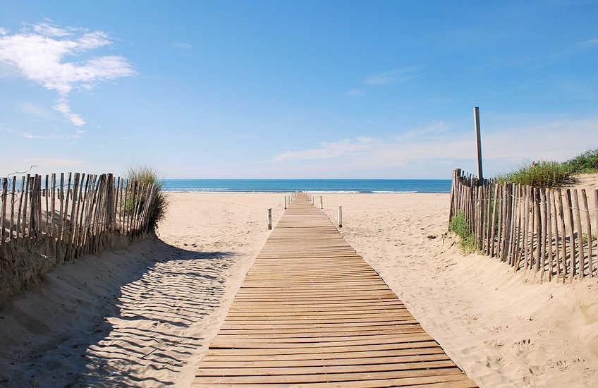 Central Beach in Carnon - Hérault - France - Plages.tv