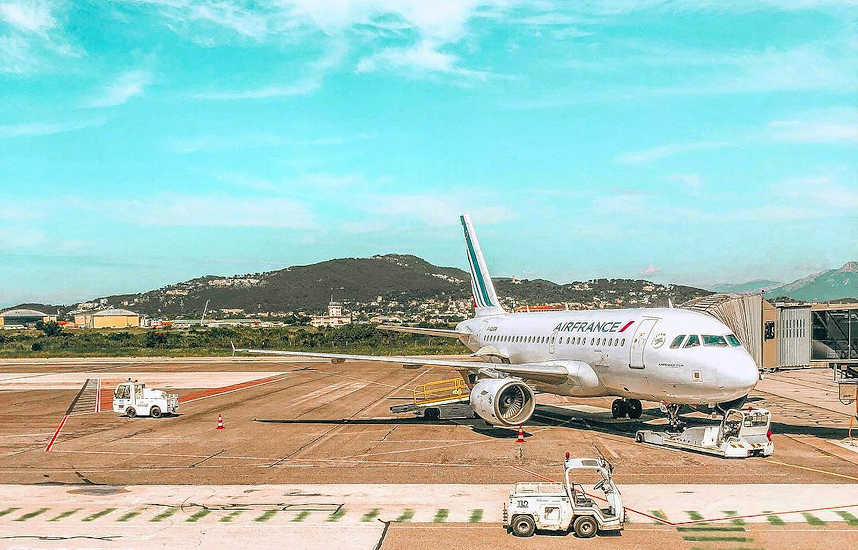 toulon airport