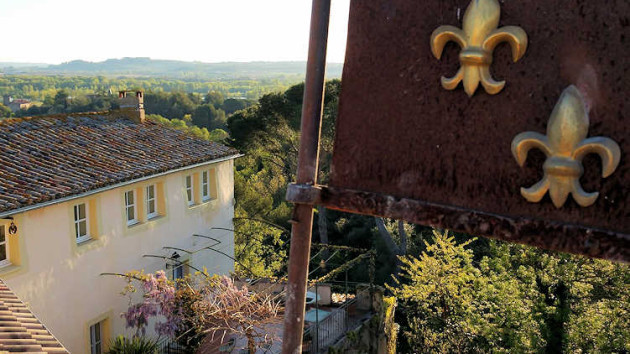 Chateau to rent in France