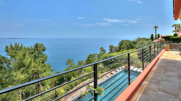 Theoule-sur-Mer, private pool near beach (sleeps 8)