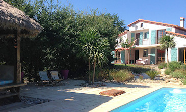 Tracy Island 4 bed holiday rental with pool Pyrenees