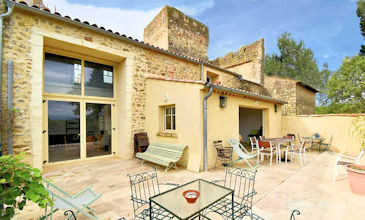The Watchtower holiday apartment for rent South France