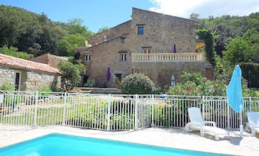 Le Vallespir holiday apartment with pool Pyrenees France