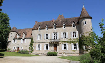 Château de Lamostonie for rent in France private pool sleeps 20