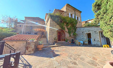 Les Hirondelles - 4 bed stone cottage with private pool South France