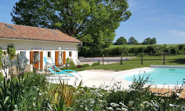 La Perdrix rural cottage for rent with pool France