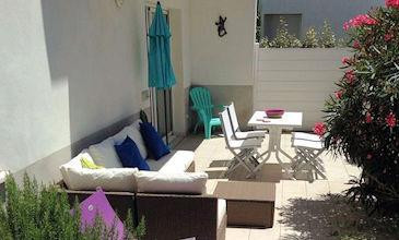 2 bed Marseillan apartment for beach holidays South of France